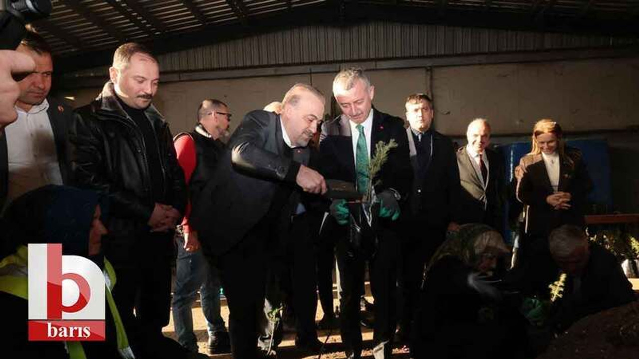 Kocaeli’de binlerce Trabzon hurması ve fidan dağıtıldı