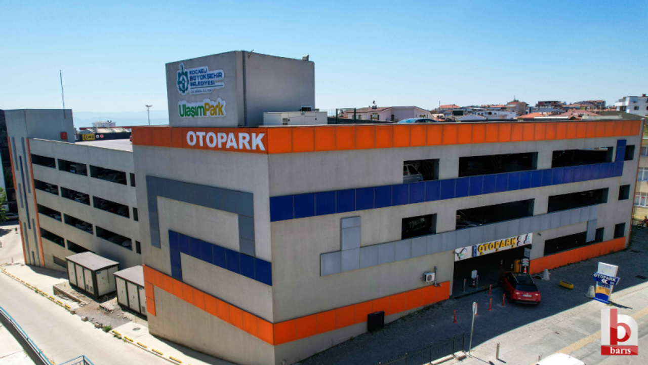 Büyükşehir otoparklarına kaç araç giriş-çıkış yaptı?
