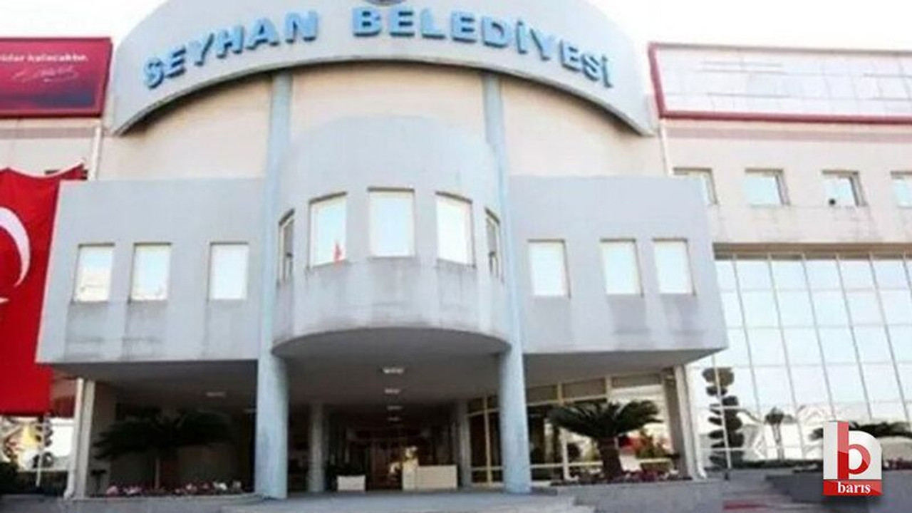 Belediyeye haciz geldi! Başkanın odası boşaltıldı