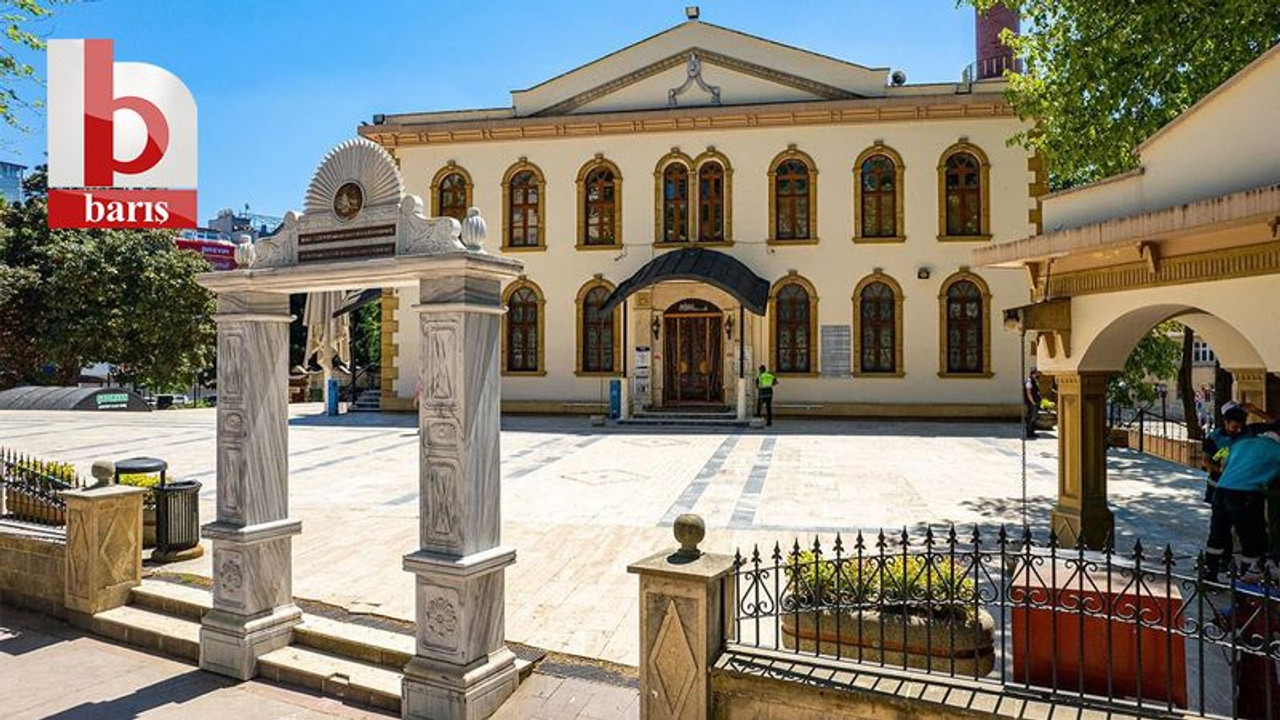 Kocaeli’deki belediyeler şimdi ne yapacak? Diyanet’ten cenazede çelenk uyarısı! (31 Ocak 2025 Cuma Hutbesi)