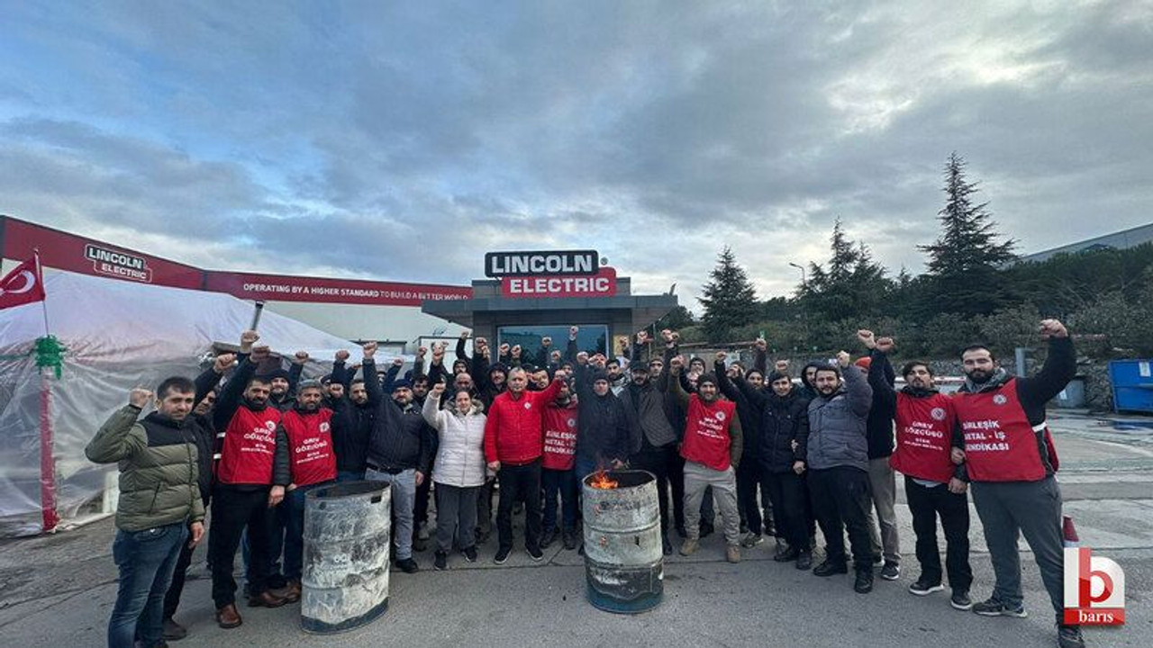 Kocaeli’de grevdeki işçiler soğuk sıcak dinlemiyor: Biz kazanacağız!