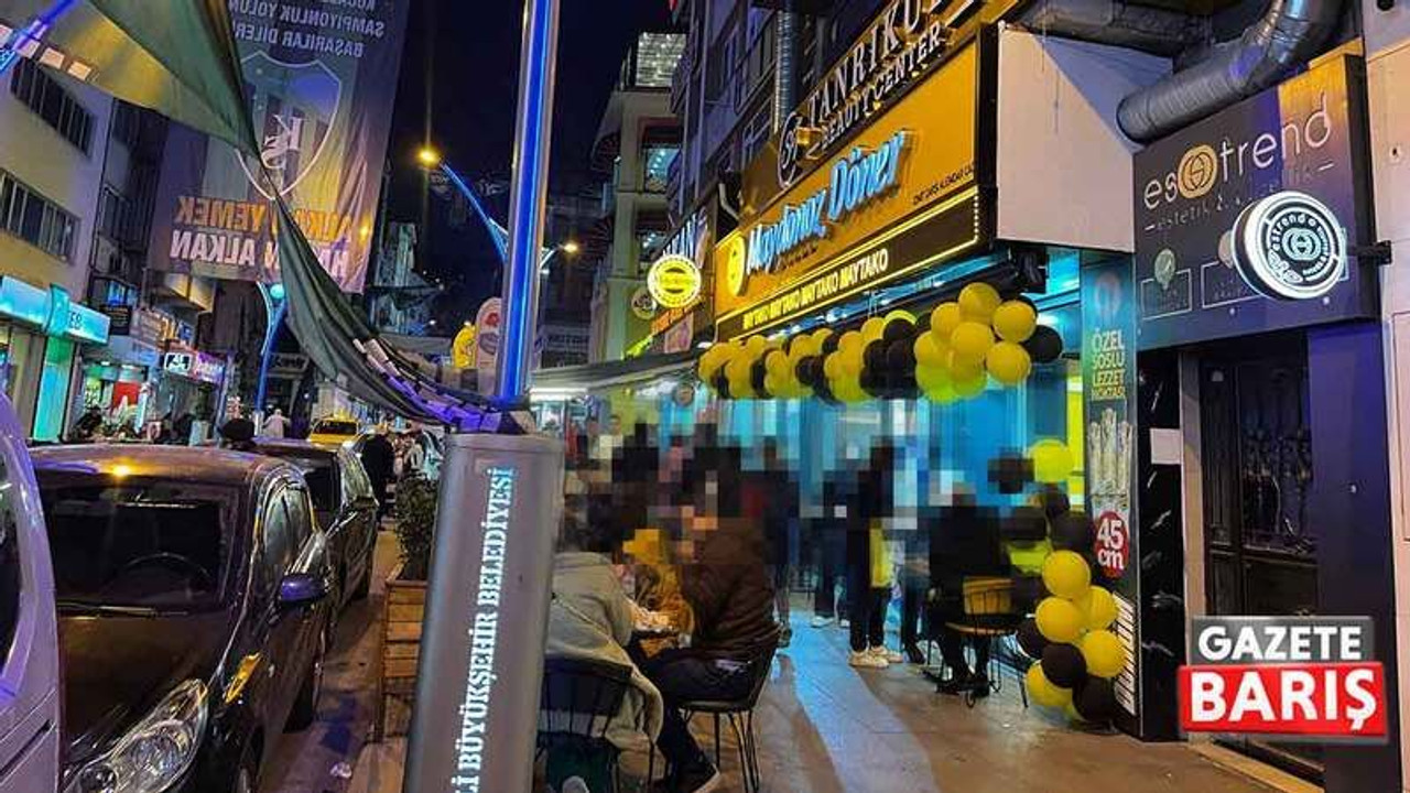 FETÖ’den kayyum atanan Maydonoz Dönerin İzmit şubesi tıklım tıklım