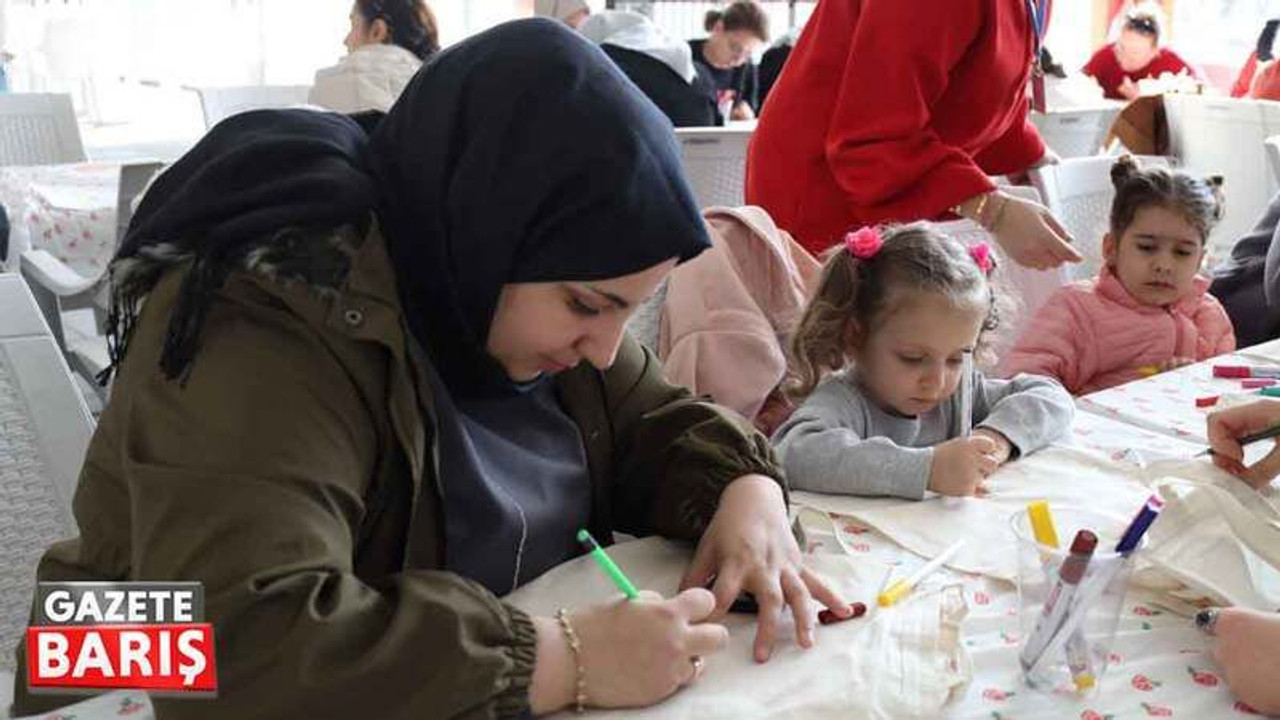 Kocaeli’deki el sanatları atölyesi’nde çok eğleniyorlar