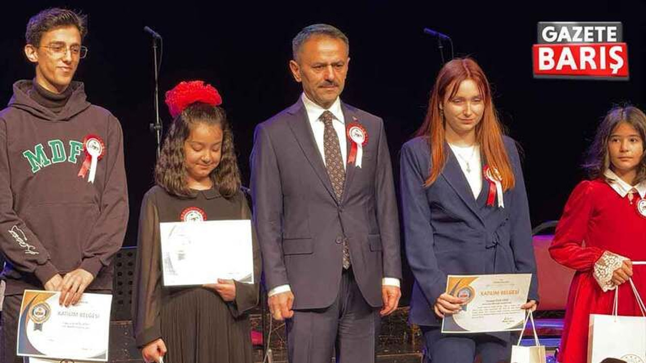 Vali Aktaş, Abiş ve Tığlı öğrencilere ödüllerini dağıttı
