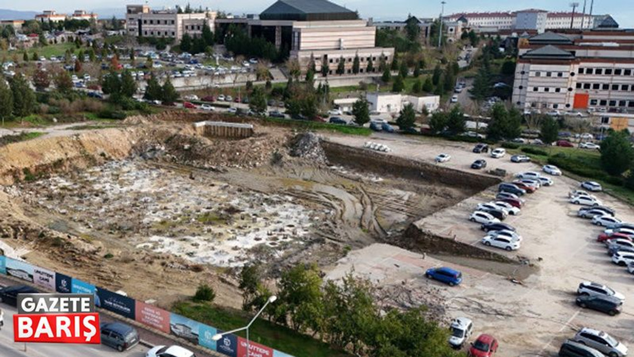 Yeni ihale tamam: KOÜ’de cami ve otopark projesi maliyeti yarım milyara çıktı!