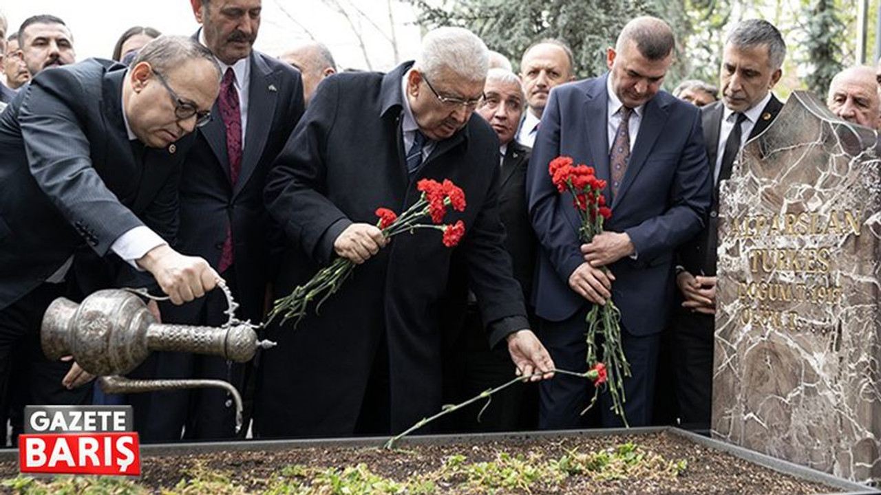 Gözler bu programdaydı: Türkeş anmasında Devlet Bahçeli sürprizi!