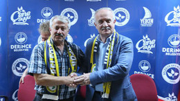 Derincespor’da imzalar atıldı!