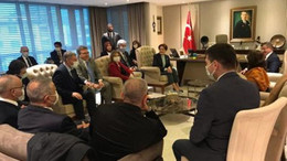 Davutoğlu'ndan Akşener'e sürpriz ziyaret!