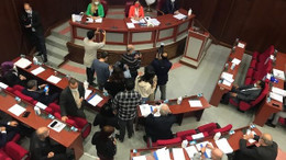 Kredi kullanımı komisyona gitti