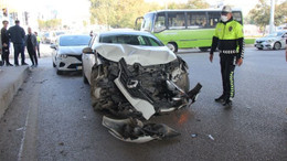 Kazada otomobilin tekerleği fırladı: 1 yaralı