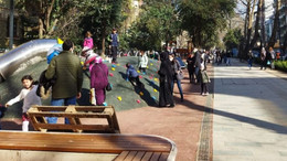 Gündüzü ayrı, gecesi ayrı güzel