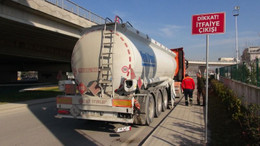 Halk otobüsü ile tehlikeli madde taşıyan tanker çarpıştı!