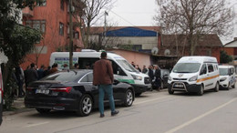 Evinin çatısından düşerek hayatını kaybetti