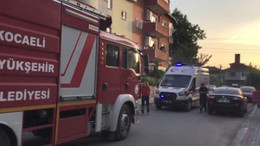 Evin mutfağında çıkan yangın panik yarattı