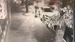 Lüks otomobilin takla attığı anlar kamerada