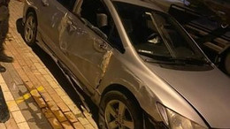 Kaza yaptı arabasını bırakıp kaçtı!