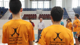 Polis olmak isteyen gençlere ücretsiz kurs