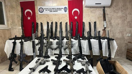 Durdurulan araçtan cephanelik çıktı