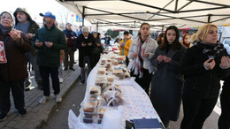 Depremzedeler için hayır panayırı
