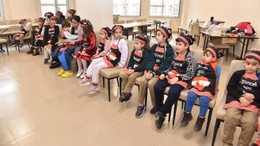 Depremzede miniklere eğlenceli etkinlik