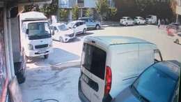 3 kişinin yaralandığı kaza anı kamerada