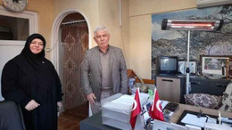Kadın muhtar adayından örnek davranış!