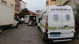 İşe gitmek için uyanan genç, annesi ve kardeşini ölü buldu