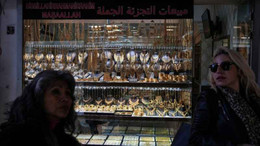 Gram altın rekor tazeledi, yatırımcılarını sevindirdi