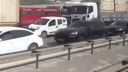 Kocaeli'de büyük kaza, o yol trafiğe kapandı