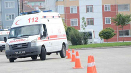 2 otomobil kafa kafaya çarpıştı: 1 ölü, çok sayıda yaralı!