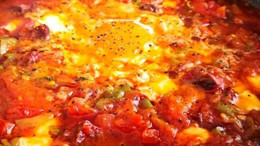 Yunanlılar böyle hazırlıyor ve daha lezzetli oluyor! Menemene lezzet katan tüyo