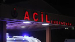 Sakarya'da eşini eski sevgilisiyle görünce makasla saldırdı
