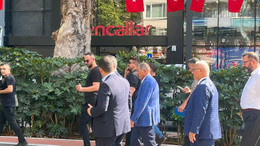 Eski bakandan “Ayrı ayrı gezelim” talimatı
