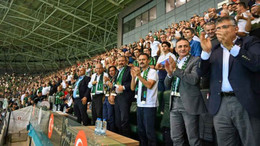 Vali Aktaş Kocaelispor’u yalnız bırakmadı