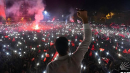 Bülent Sarı: Yanındayız İmamoğlu