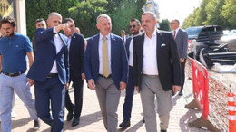 İzmit’te gezdi, Büyükakın’a teşekkür etti