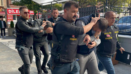 MİT mensubuyuz diyerek 11 bin 750 dolar dolandırdılar