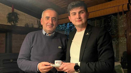 CHP’li gençler Haydar Akar’ı boş bırakmıyor…