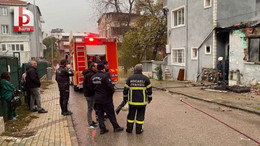 Kocaeli'de 5 gün önce boşaltılan gecekondu alev alev yandı!