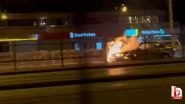 İzmit'te seyir halindeki otomobil alev alev yandı!