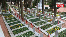 Şehitlikler, 18 Mart için çiçek açtı