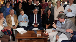 CHP’li Çakar’a sürpriz doğum günü kutlaması