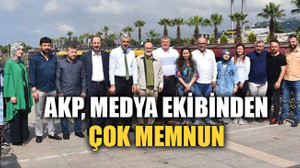 AKP, medya ekibinden çok memnun!