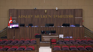 Polisi öldürmeye çalışan genç kızın ifadeleri kan dondurdu