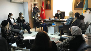 Evi yanan aileye CHP’liler sahip çıktı!