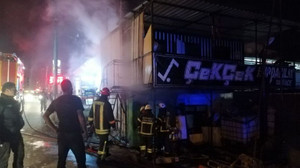 Kıyafet kurutalım derken depoyu yaktılar
