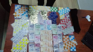 Villada tombala partisine polis baskını!