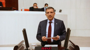 Şeker: Soykırımdan bahsedenler kendileri ile yüzleşmelidirler!