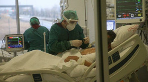 Koronavirüse bir günde 340 kurban