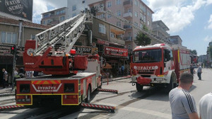 Devraldığı lokantanın tabelasını bile değiştiremeden yangın çıktı!